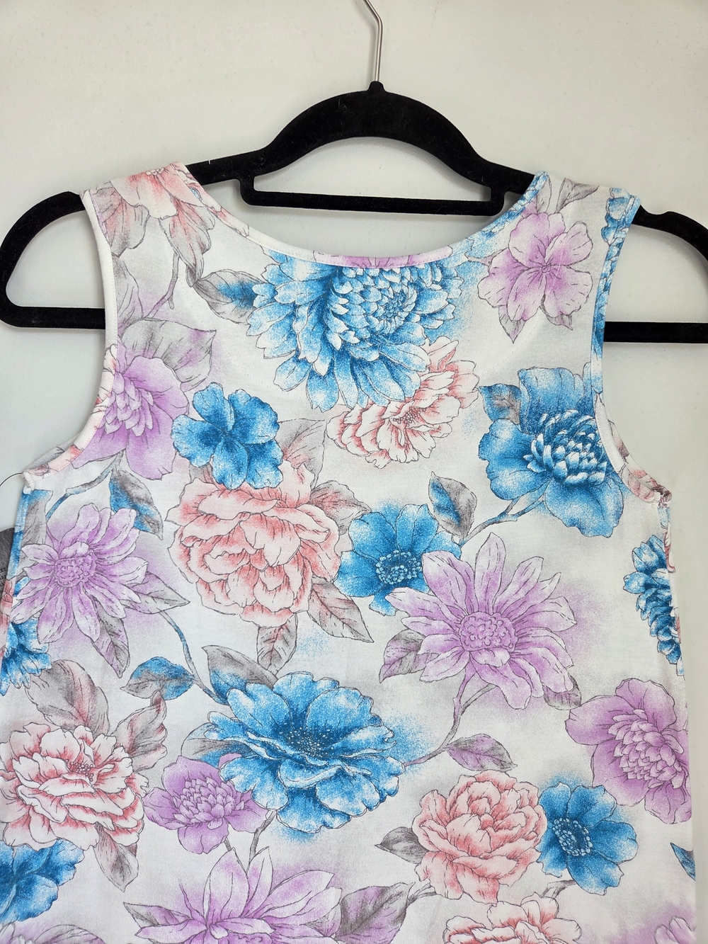 Ruff Hewn White Watercolor Floral Print Tank Top Asymmetrical Hem XS Rayon Blend - Picture 7 of 9